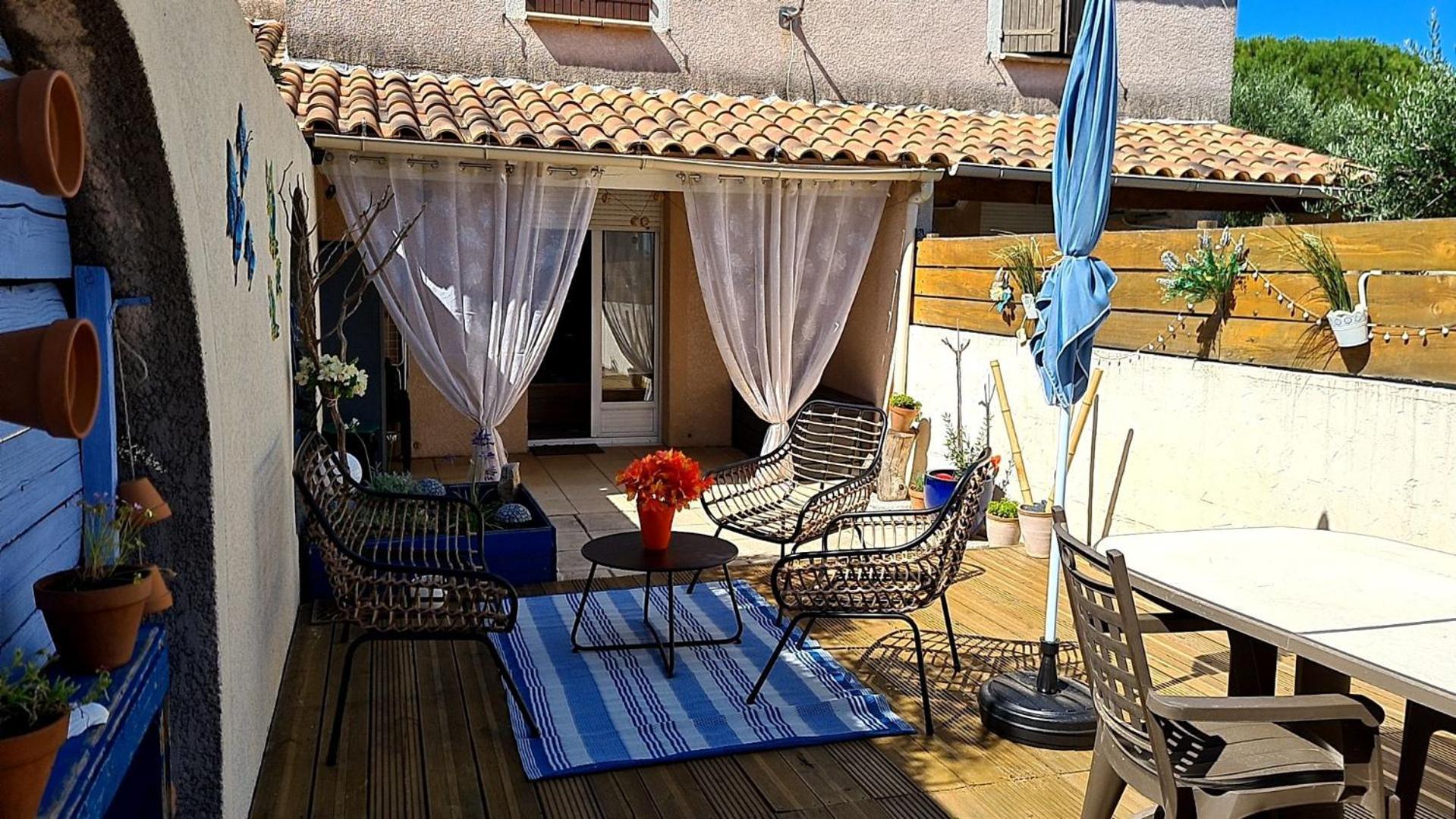 Maison Chaleureuse A Uzes Exterior photo
