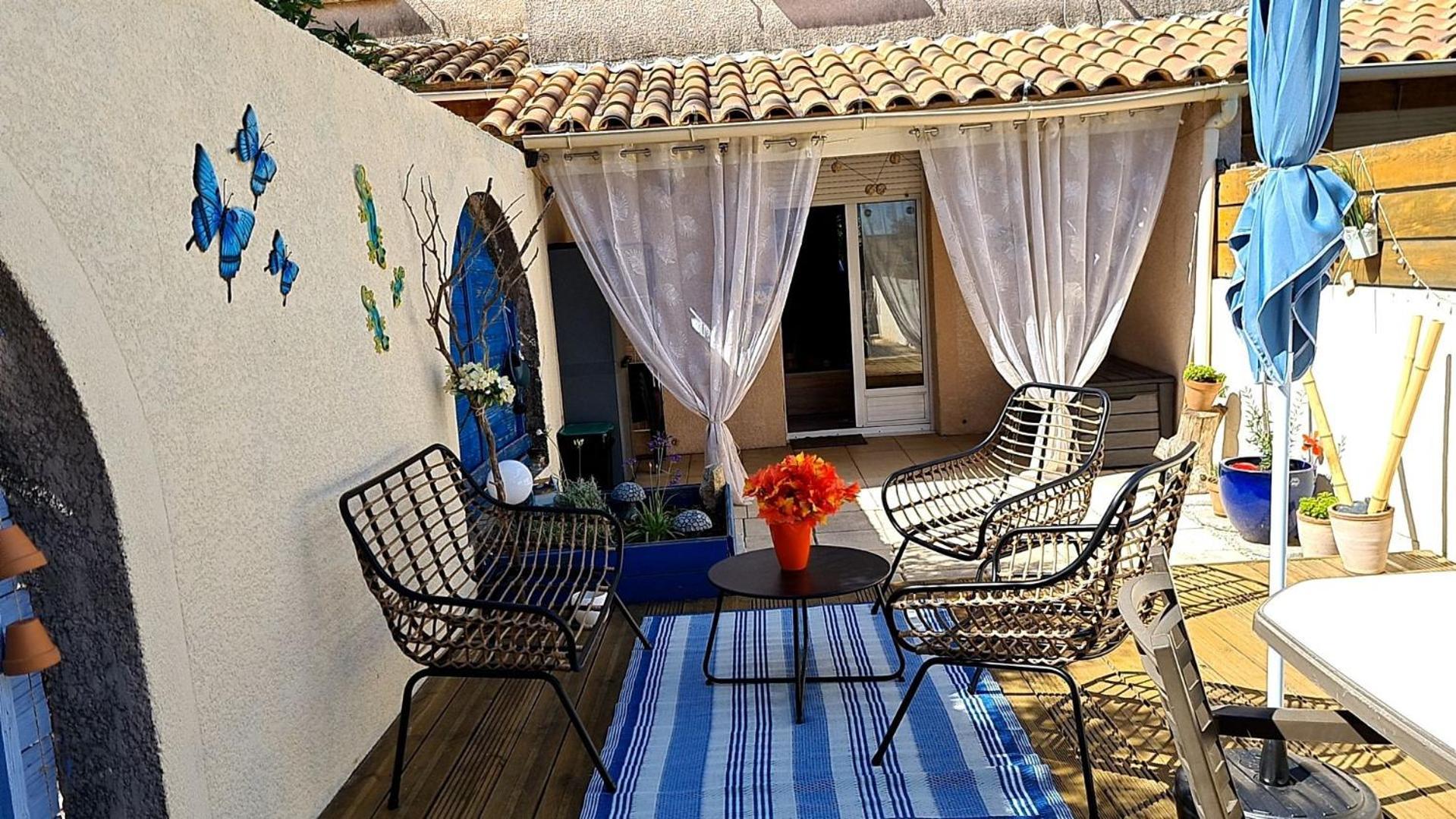 Maison Chaleureuse A Uzes Exterior photo