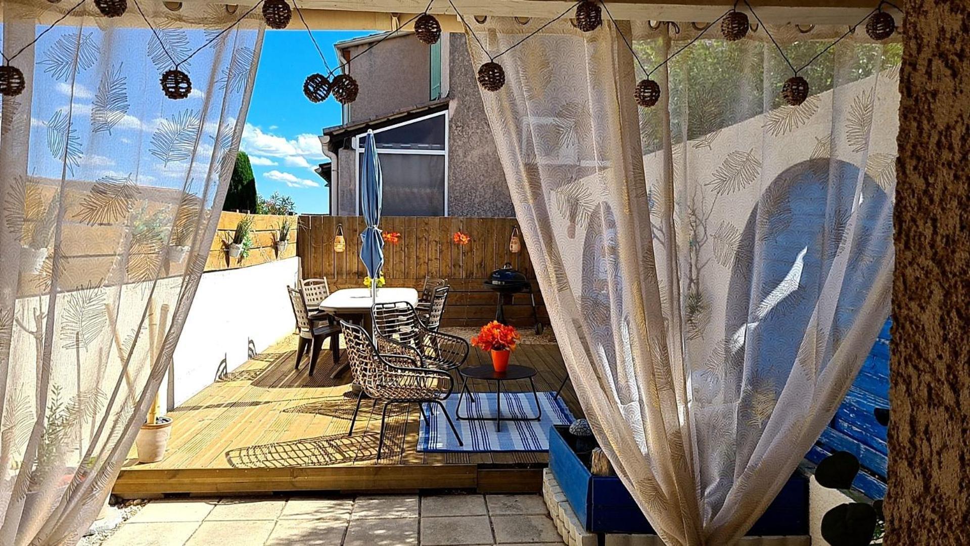 Maison Chaleureuse A Uzes Exterior photo